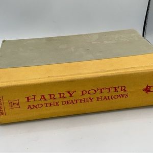 Harry Potter and the Deathly Hallows FIRST EDITION hardback book
